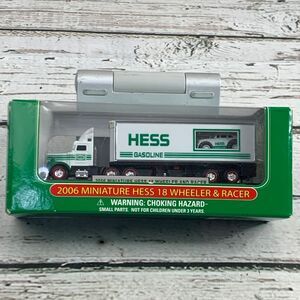2006 Hess Miniature 18 Wheeler & Racer Truck NEW in Box - Collectible Mint‎